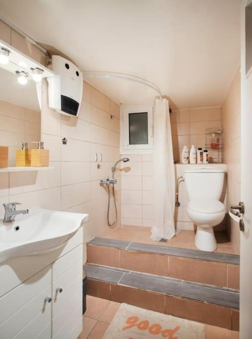 Apartment In The Centre Of Athina Athén Kültér fotó